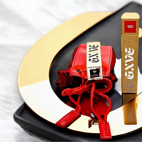 GXVE Original Sauce Liquid Lipstick + MAC Patent Drawstring Bag - Picture 8 of 13
